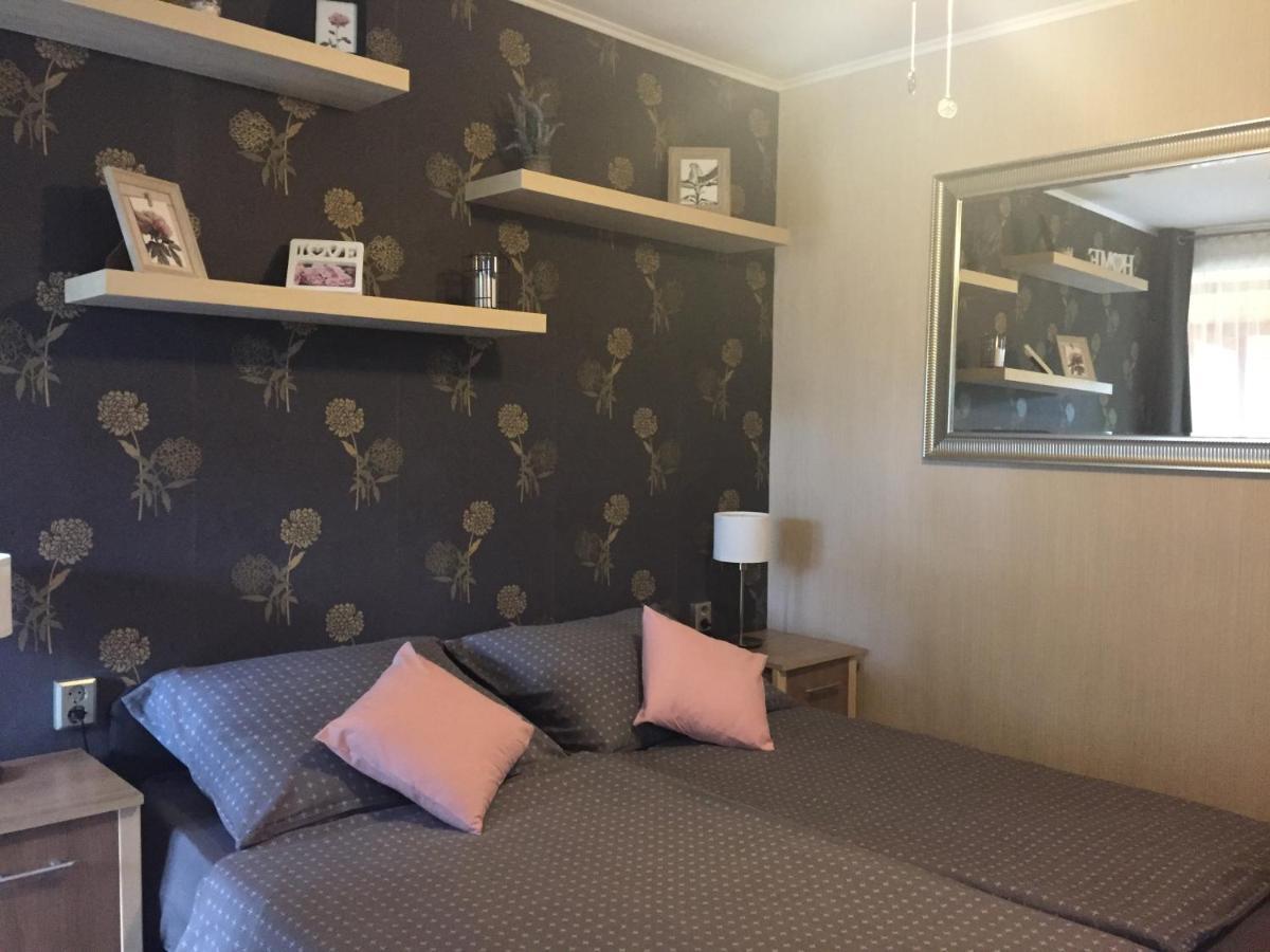 Anna Vendeghaz Eger Apartamento Exterior foto